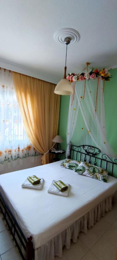 Sunflower Apartment Nea Peramos  Exterior photo